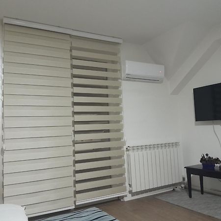 Sleep And Drive 2 Apartment Sarajevo Bagian luar foto